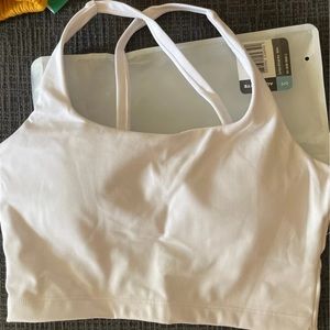 Alphalete white altitude bra